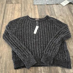 Lilla P soft woven cropped sweater